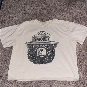 SMOKEY THE BEAR GRAPHIC TEE